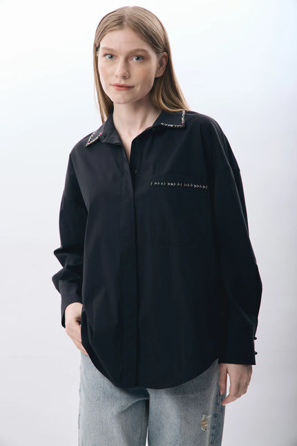 Boncuk Detaylı Rahat Kesim Gömlek (Siyah)