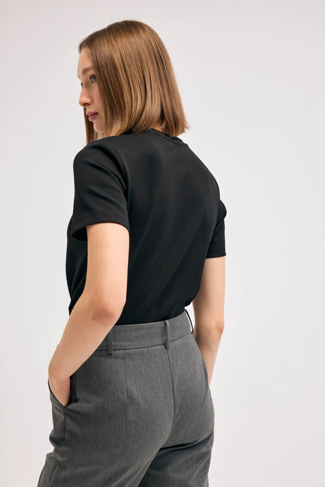 Bisiklet Yaka Siyah Tişört