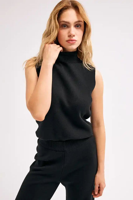 Boğazlı Siyah Bluz