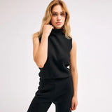 Boğazlı Siyah Bluz