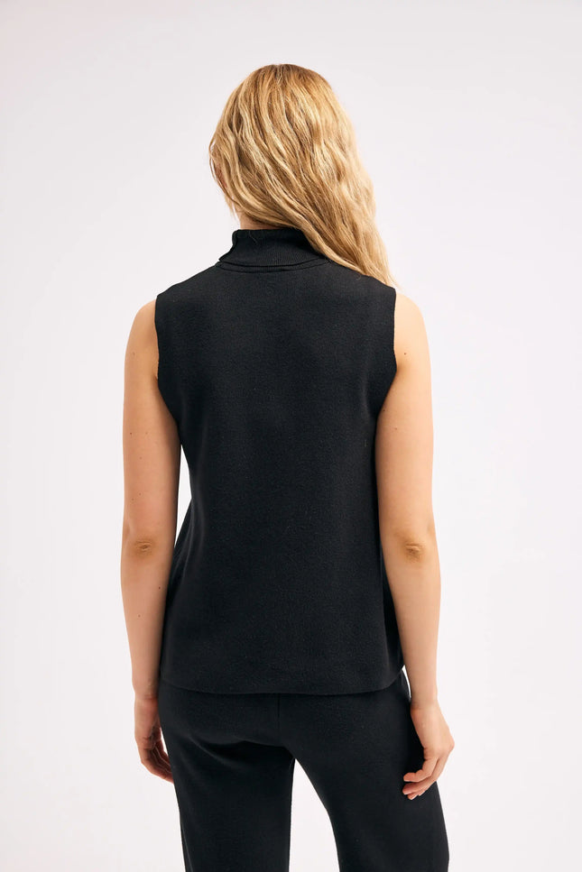 Boğazlı Siyah Bluz