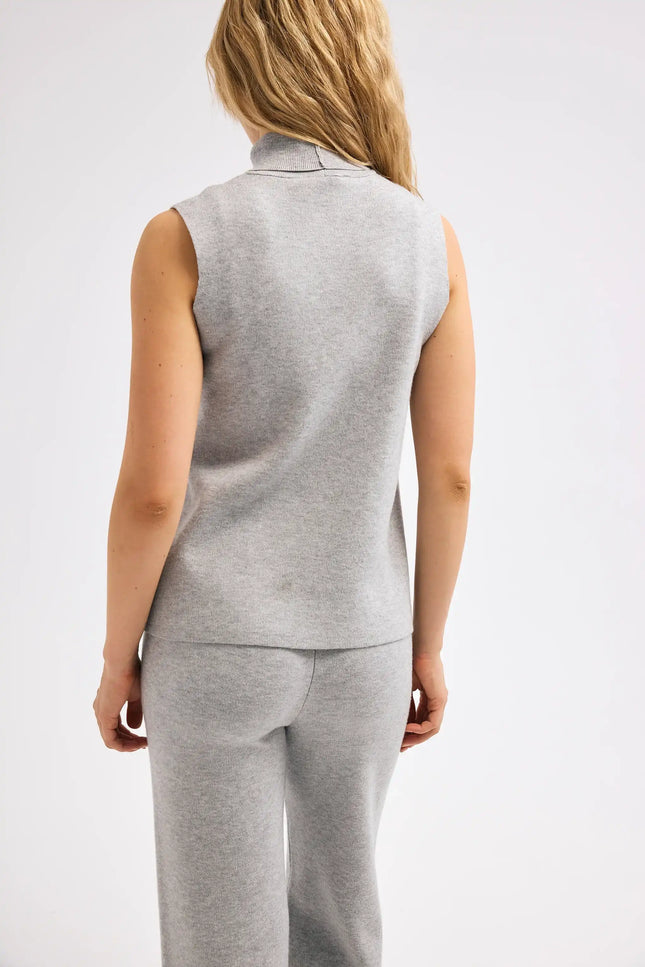 Boğazlı Gri Triko Bluz