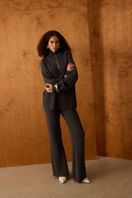 Bol Kesim Gri Pantolon