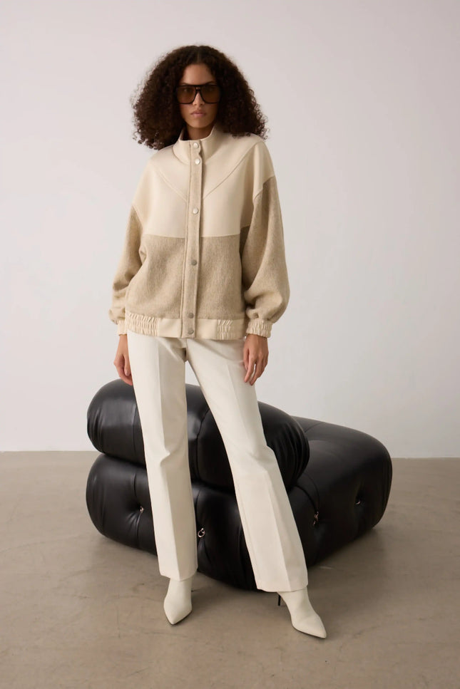 Balıksırtı Bej Mont