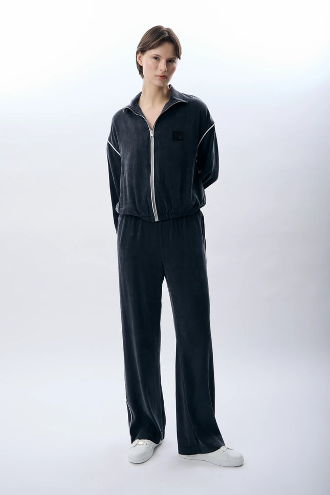 Uzun Kollu Fermuarlı Ceket