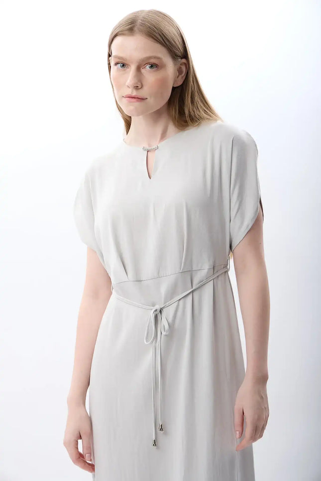 Belden Bağlamalı Yırtmaçlı Elbise (Gri)