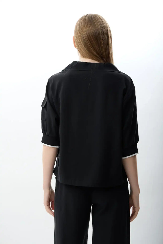 V Yaka Büzgü Detaylı Bluz (Siyah)
