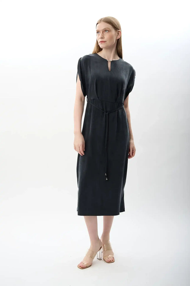 Belden Bağlamalı Yırtmaçlı Elbise (Lacivert)