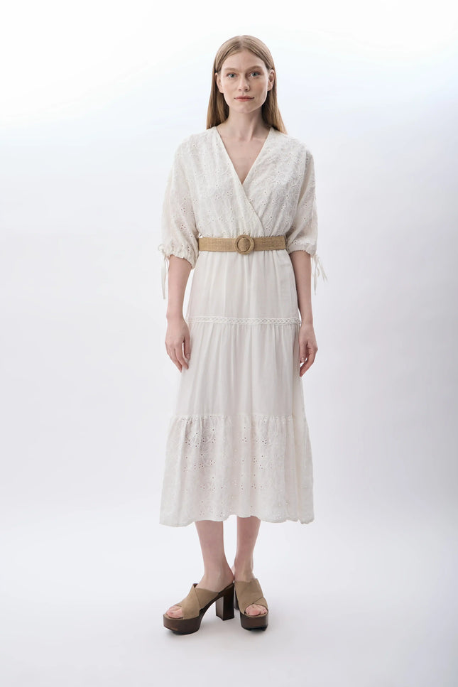 Dantelli V Yaka Elbise (Beyaz)