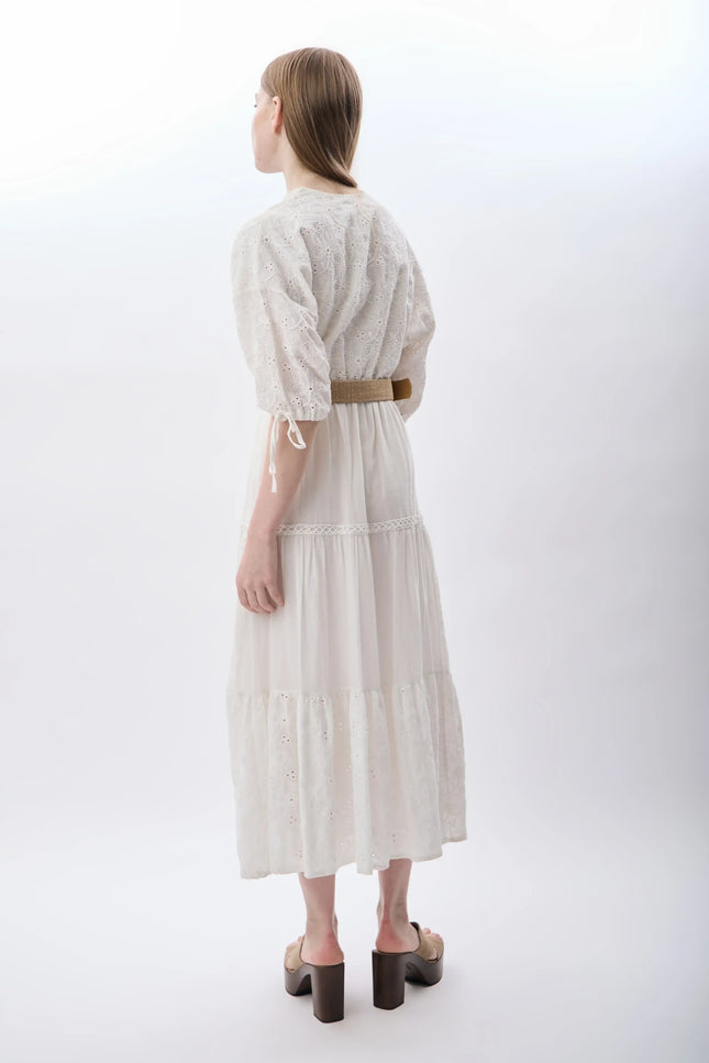 Dantelli V Yaka Elbise (Beyaz)