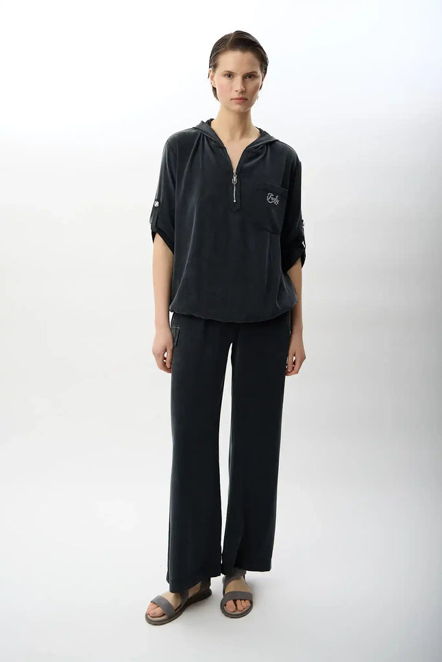 Kapüşonlu ve Yarım Fermuarlı Bluz (Siyah)