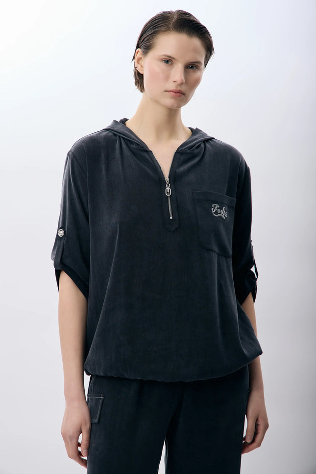 Kapüşonlu ve Yarım Fermuarlı Bluz (Siyah)