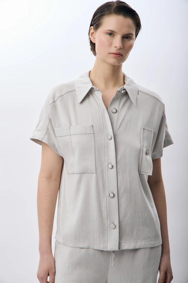 Kısa Kollu Kapak Cepli Gömlek