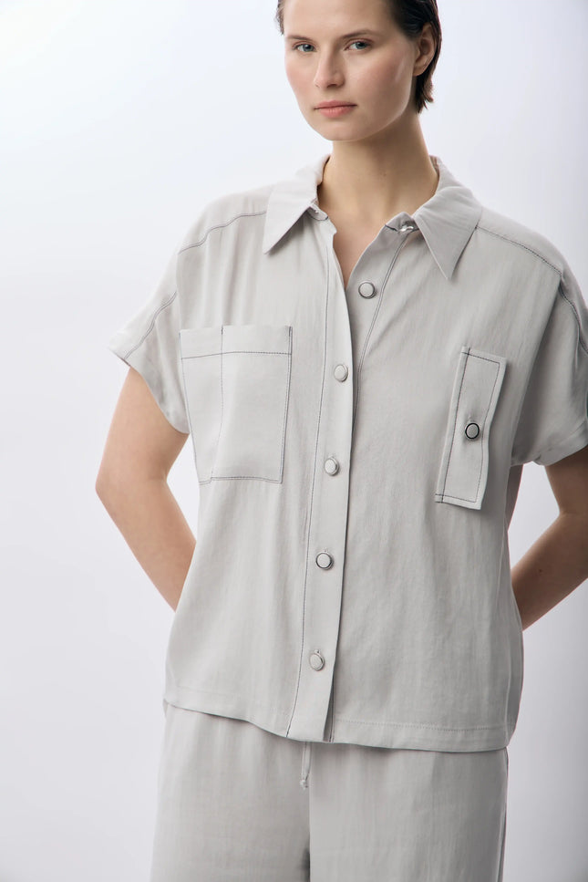 Kısa Kollu Kapak Cepli Gömlek