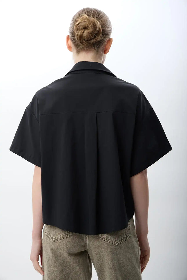 Kısa Kollu Crop Gömlek (Siyah)