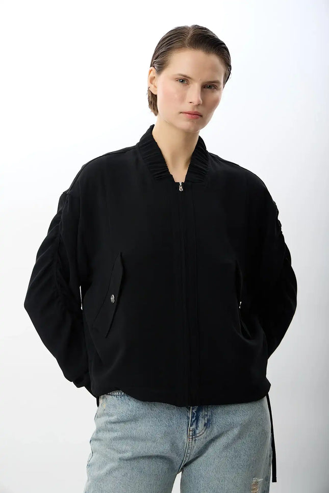 Büzgülü Kol Fermuarlı Bomber Ceket (Siyah)