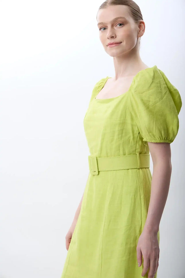 Yırtmaç Detaylı Balon Kollu Kemerli Elbise (Yeşil)