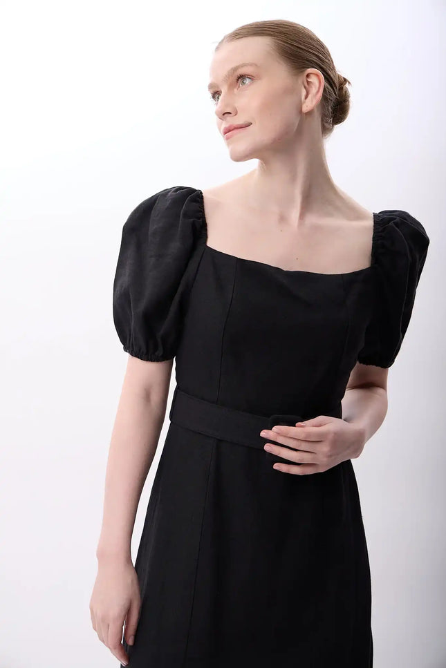 Yırtmaç Detaylı Balon Kollu Kemerli Elbise (Siyah)