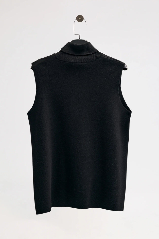 Boğazlı Siyah Bluz