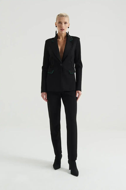 Kontrast Dikiş Detaylı Örme Ceket