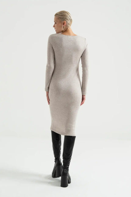 Cut Out Triko Elbise