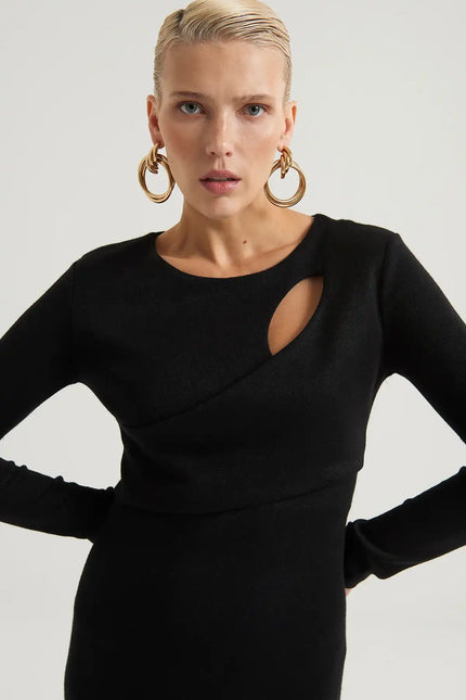 Cut Out Triko Elbise